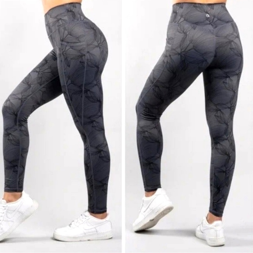 BUFFBUNNY Limitless Pocket Compression Legging in Black Gray Citrus Size S